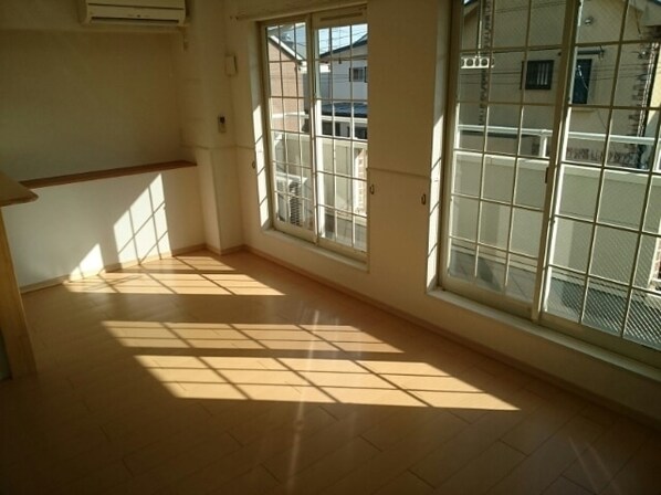 ジュネス・クラールの物件内観写真